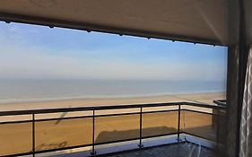Large beachstudio seaview Blankenberge near Brugge